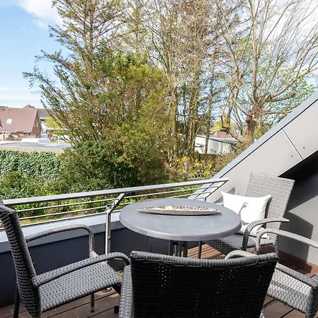 Kaept'n Nelson, App 13 アパート *